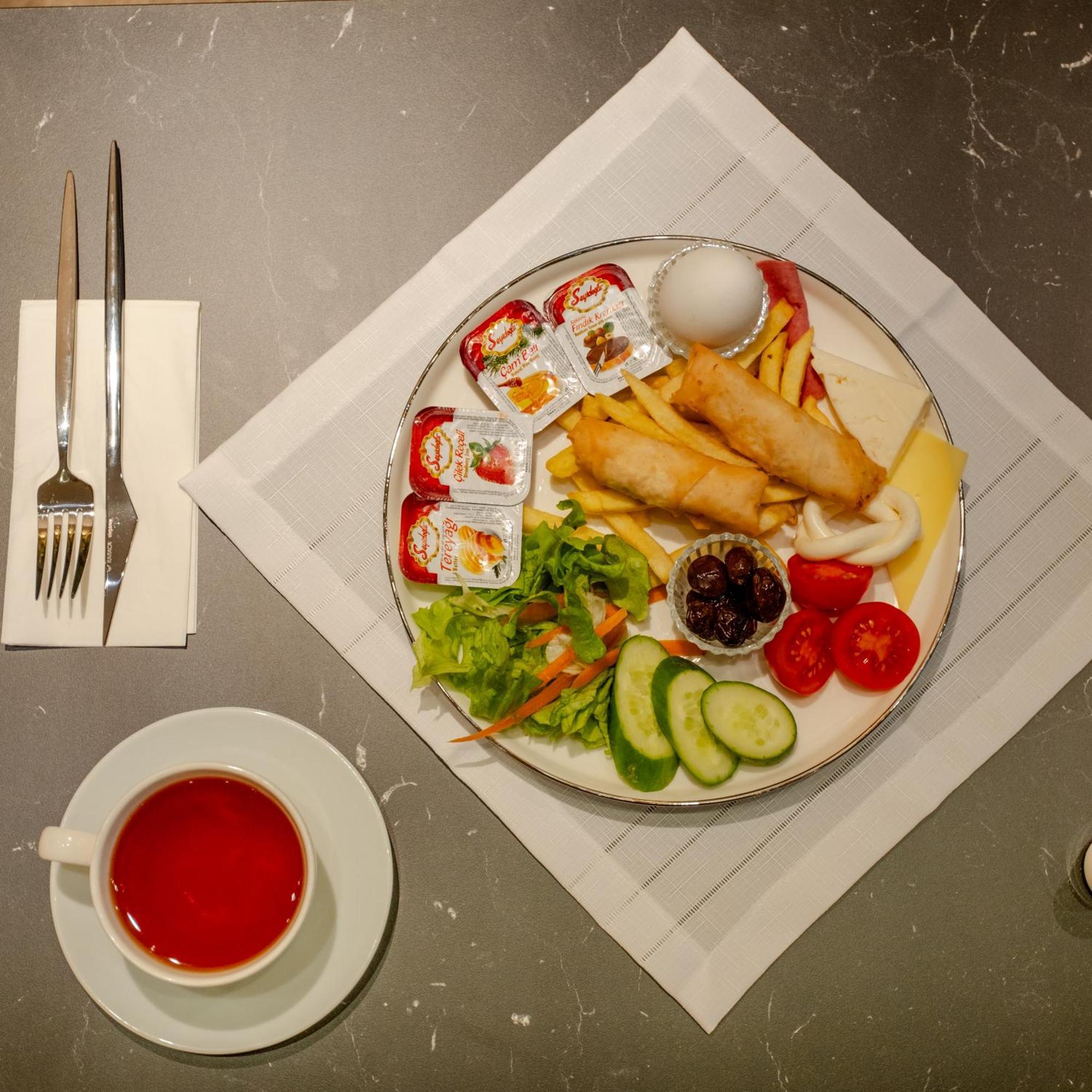 Arnavutkoy Fly Point Airport Hotel מראה חיצוני תמונה